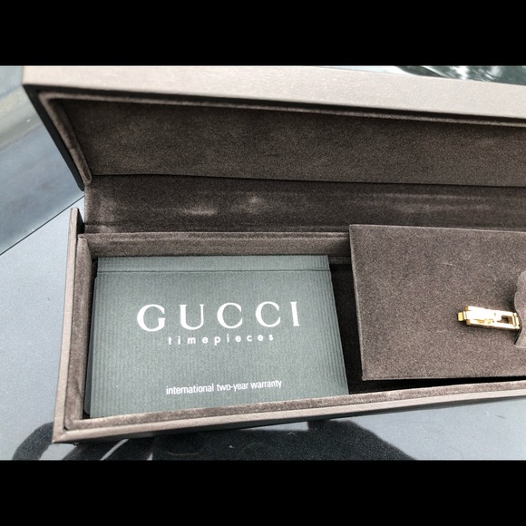 Gucci watch - Picture 2 of 4